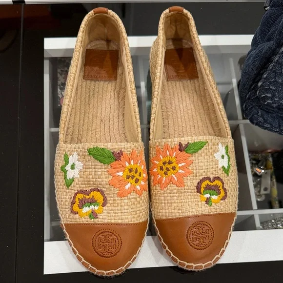 Tory Burch Floral Embroidered Espadrilles - Tan and Brown - Picture 4 of 5